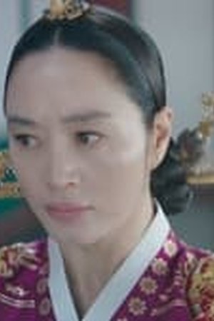 Under the Queen's Umbrella Season 1 Episode 11 Sub Indo - Poster