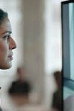 Kaleidoscope Season 1 Episode 5 - Poster