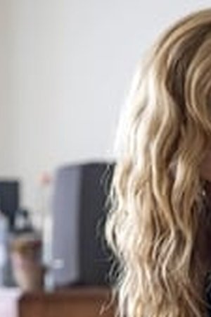 Sharp Objects Season 1 Episode 1 - Poster